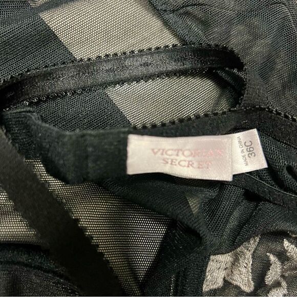 Victoria’s Secret teddy black mesh cream embroidery underwire sz36C NWOT vintage - Picture 14 of 15